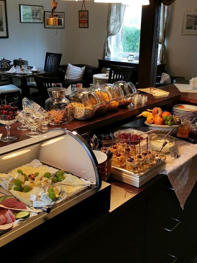 Krummhörn Hotel Garni Landhaus Uttum מראה חיצוני תמונה
