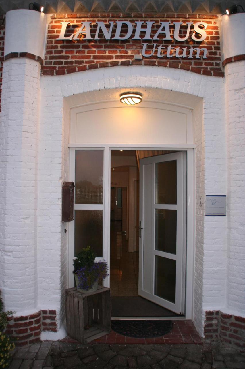 Krummhörn Hotel Garni Landhaus Uttum מראה חיצוני תמונה
